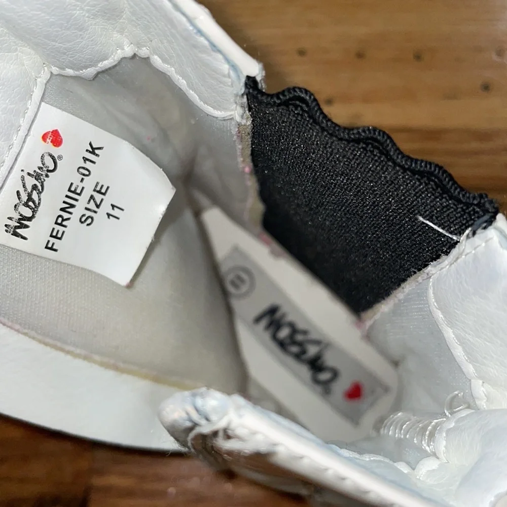 GAP white ankle